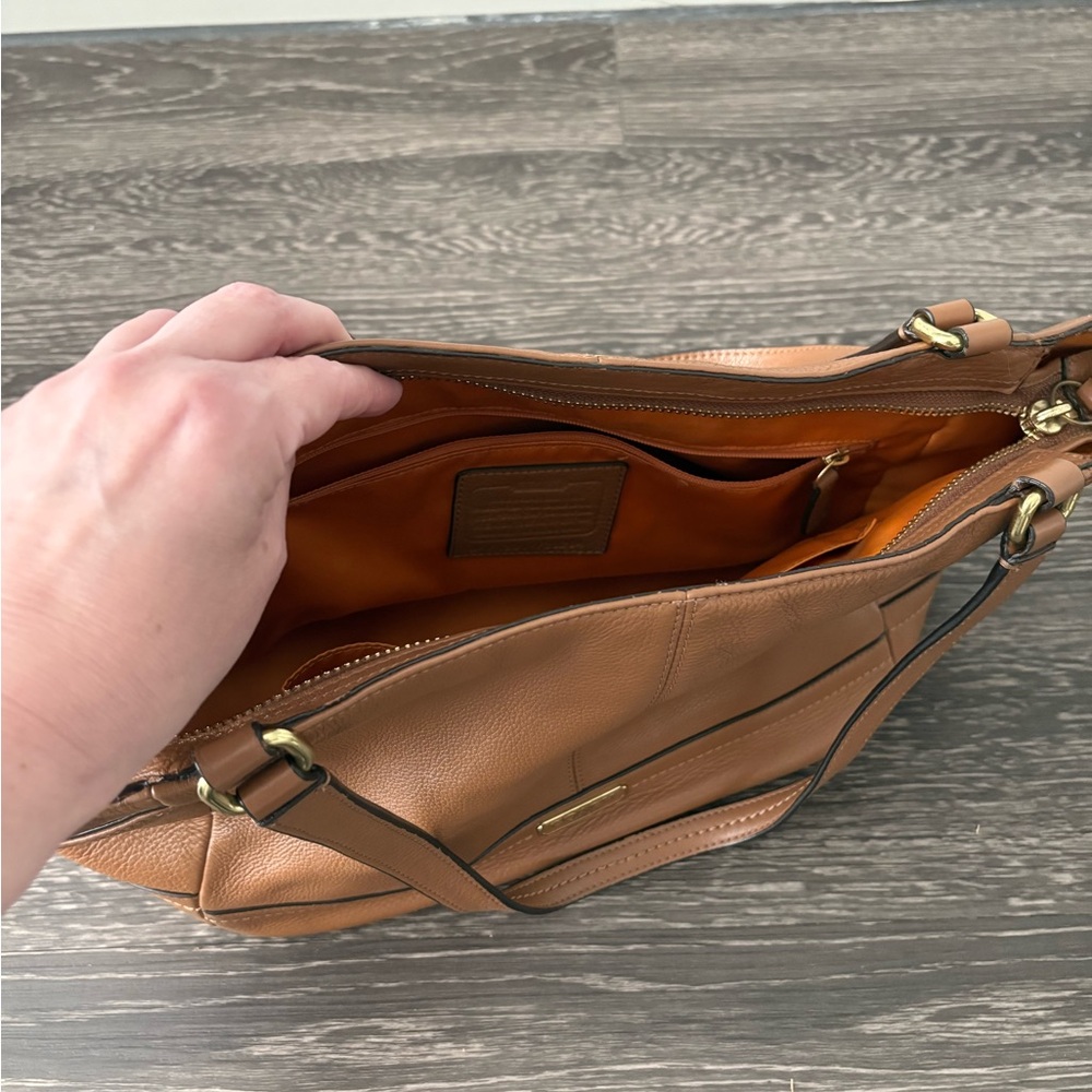 Coach Park Carrie Tote Shoulder Bag - Tan - Picture 5 of 8